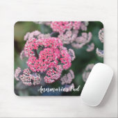 Roze en witte vlinder stonecup bloemen muismat (Met muis)