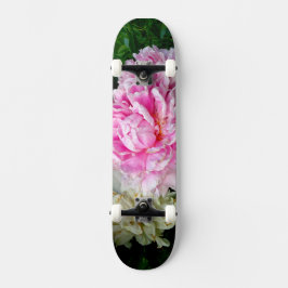 Roze en witte volken skateboard