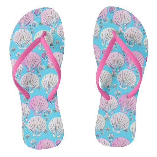 Roze en witte zeeschelpen op turquoise teenslippers (Voetbed)