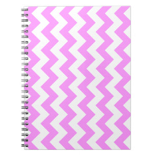 Roze en witte zigzag notitieboek