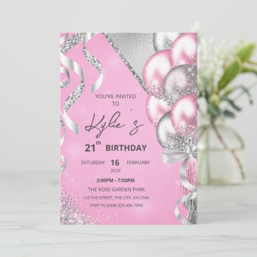 Roze en zilveren verjaardagsfeest uitnodiging (Staand voorkant)