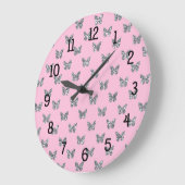 Roze en zilverglaasde vlindervliegen grote klok (Hoek)