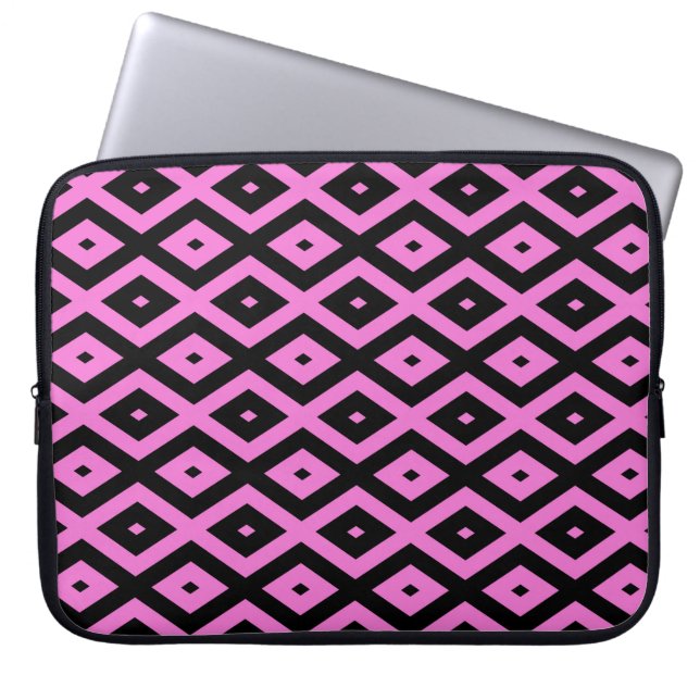 Roze en zwart diamantpatroon laptop sleeve (Voorkant)