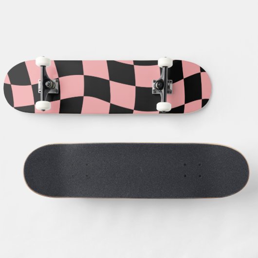 Roze en zwart gecheckt persoonlijk skateboard (Horizontaal)