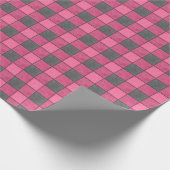 Roze en zwart gepantserd chequepapier cadeaupapier (Hoek)