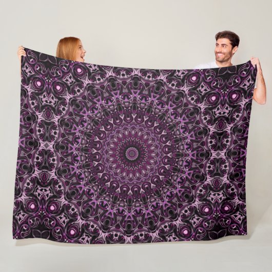 Roze en zwart Roos Mandala met bloemengeometrie Fleece Deken (In situ)
