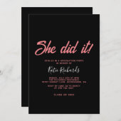 Roze en Zwart Ze deed het Afstuderen Uitnodiging (Voorkant / Achterkant)