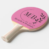Roze en Zwarte Blad Bruiloftsmonogram Tafeltennisbatje (Voorkant Gekanteld)