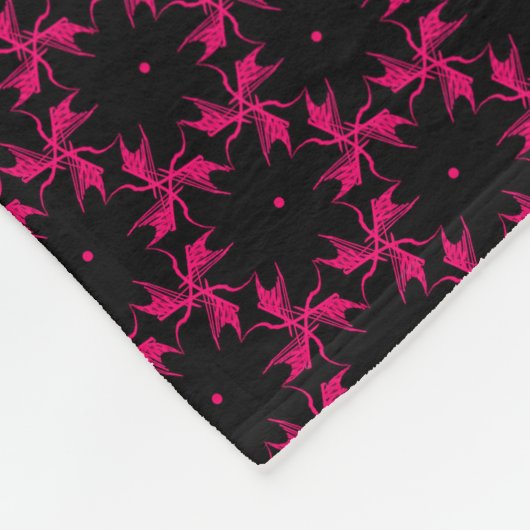 Roze en zwarte bloem cluster fleece deken (Hoek)