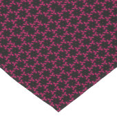 Roze en Zwarte Bloemcluster Korte Tafelloper (Hoek)