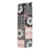 Roze en Zwarte Bloemen Patchwork Patroon Thermosbeker (Gedraaid links)