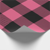 Roze en Zwarte Geruite Vierkanten Buffalo Plaid Cadeaupapier (Hoek)