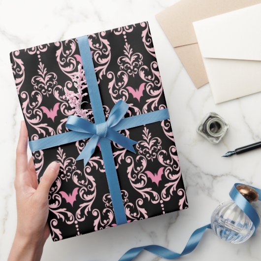 Roze en zwarte Halloween Cadeaupapier (Geschenken)