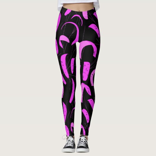 Roze en Zwarte Kiteboarding Sails Patroon Kites Leggings (Voorkant)