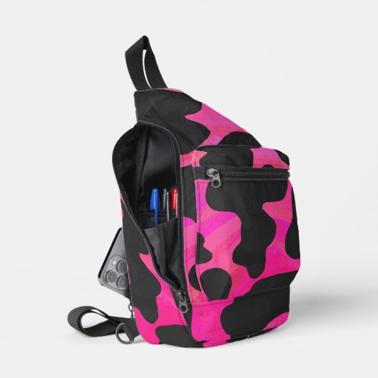 Roze en zwarte Koe afdrukken Sling Bag (Open)