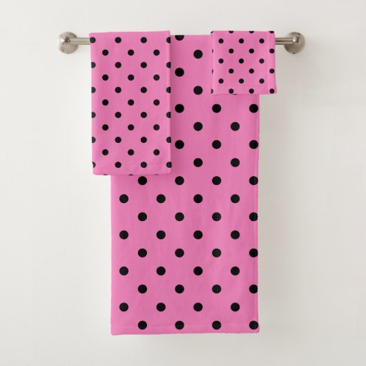 Roze en zwarte stippenpatroon bad handdoek (Insitu)