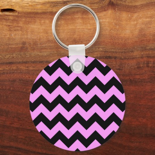 Roze en zwarte zigzag sleutelhanger (Voorkant)