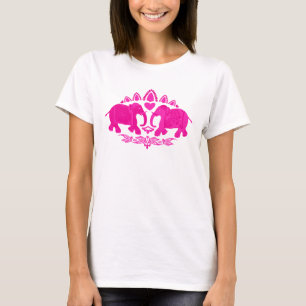 Roze etnische afkomst van Indiase olifanten T-shirt