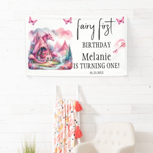 Roze Fairy House Roze Dragon Eerste Verjaardag Spandoek (Insitu)