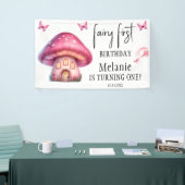 Roze Fairy Mushroom House Eerste Verjaardag Spandoek (Beurs)