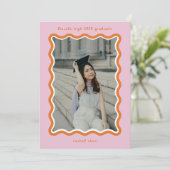 Roze Felgekleurde Kronkels Afstudeerverskaart Kaart (Staand voorkant)