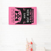 Roze felicitaties met de nieuwe baan spandoek (Insitu)