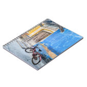 ROZE FIETS op BLAUWE WAND in INDIË NOTITIEBOEK (Linkerzijde)