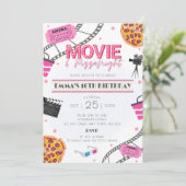 Roze Film & Pizza Nacht Verjaardagsfeest Uitnodigi Kaart (Staand voorkant)