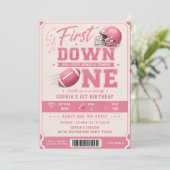 Roze First Down One Voetbal 1e Verjaardag Kaart (Staand voorkant)