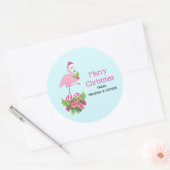Roze flamingo in Santa Hat Whimsical Kerstmis Ronde Sticker (Envelop)