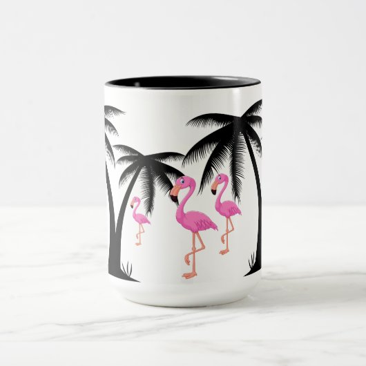Roze Flamingo loopt door Black Palm Tree Mok (Midden)