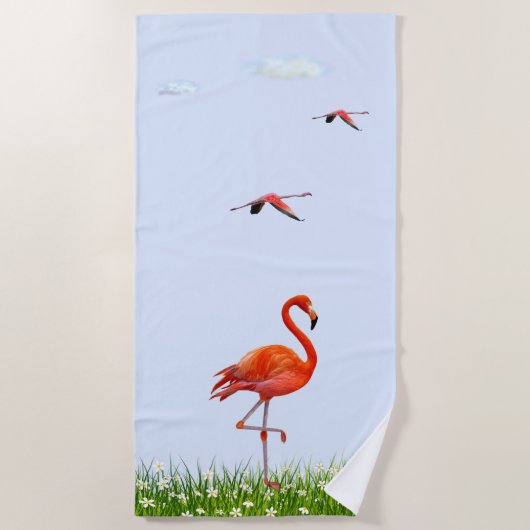 Roze Flamingo & Meadow met Flowers op Light Blue Strandlaken (Voorkant)