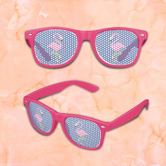 Roze Flamingo op blauwe achtergrond Retro Zonnebril