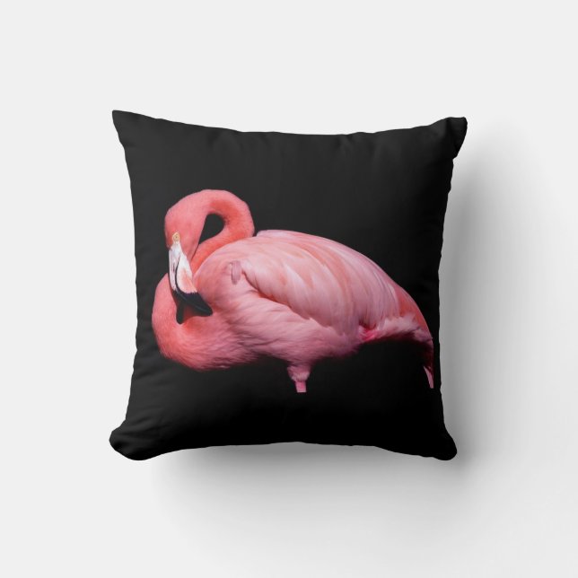 Roze Flamingo op Zwart Kussen (Voorkant)