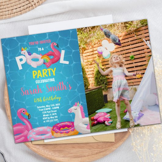 Roze Flamingo Pool Birthday Invitations w foto Kaart