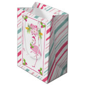 Roze Flamingo Santa Hat Candy Canes and Holly Medium Cadeauzakje (Achterkant Gekanteld)