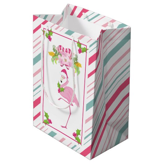 Roze Flamingo Santa Hat Candy Canes and Holly Medium Cadeauzakje (Achterkant Gekanteld)