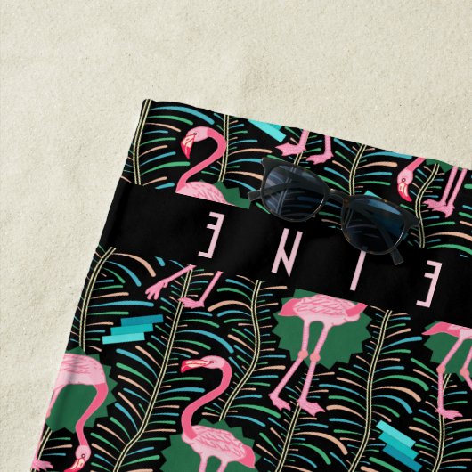 Roze Flamingo Tropical Art Deco Retro Black Custom Strandlaken (In situ)