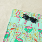 Roze Flamingo Tropical Art Deco Retro Green Custom Strandlaken (In situ)