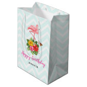 Roze Flamingo & Tropische Hibiscus Fancy Verjaarda Medium Cadeauzakje (Achterkant Gekanteld)