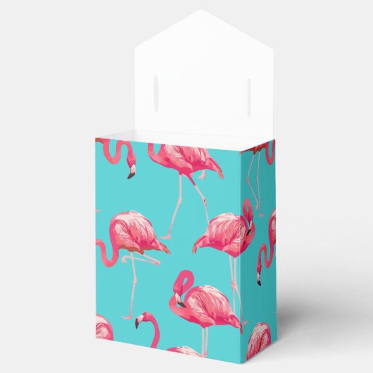 Roze flamingvogels op de achtergrond van turkooize bedankdoosjes (Geopend)