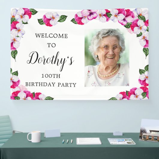 Roze Floral 100th Birthday Welkom Spandoek (Beurs)