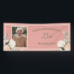 Roze Floral 90th Birthday Banner<br><div class="desc">Viel met deze wazige roze verjaardagsbanner. Pop op je favoriete foto,  voeg de naam van het verjaardagsmeisje toe,  en dat is alles wat er aan is. We nemen het van daar af!</div>