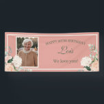 Roze Floral 90th Birthday Banner<br><div class="desc">Viel met deze wazige roze verjaardagsbanner. Pop op je favoriete foto,  voeg de naam van het verjaardagsmeisje toe,  en dat is alles wat er aan is. We nemen het van daar af!</div>