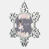 Roze Floral Ballerina Brown Hair Girl gepersonalis Tin Sneeuwvlok Ornament (Rechts)
