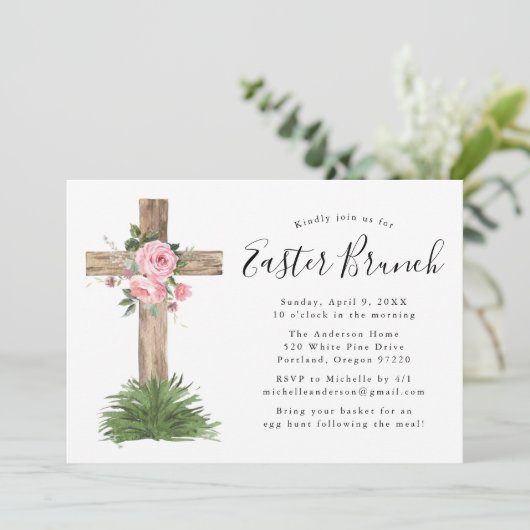Roze Floral Cross Easter Brunch Kaart (Staand voorkant)