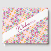 Roze Floral Design Gastenboek (Voorkant)