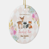 Roze Floral Eerste Kerstmis als familie van 3 jaar Keramisch Ornament (Rechts)