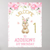 Roze Floral Furry Bunny First Birthday Welkom Poster (Voorkant)