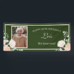 Roze Floral Green 90th Birthday Banner<br><div class="desc">Viel met deze wazige roze verjaardagsbanner. Pop op je favoriete foto,  voeg de naam van het verjaardagsmeisje toe,  en dat is alles wat er aan is. We nemen het van daar af!</div>